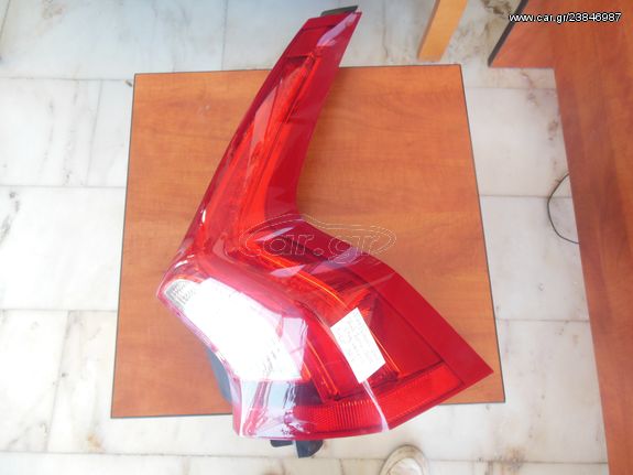 Right rear light VOLVO S60-V60 S.W MOD 2010-2016 with/no original (slightly cracked)